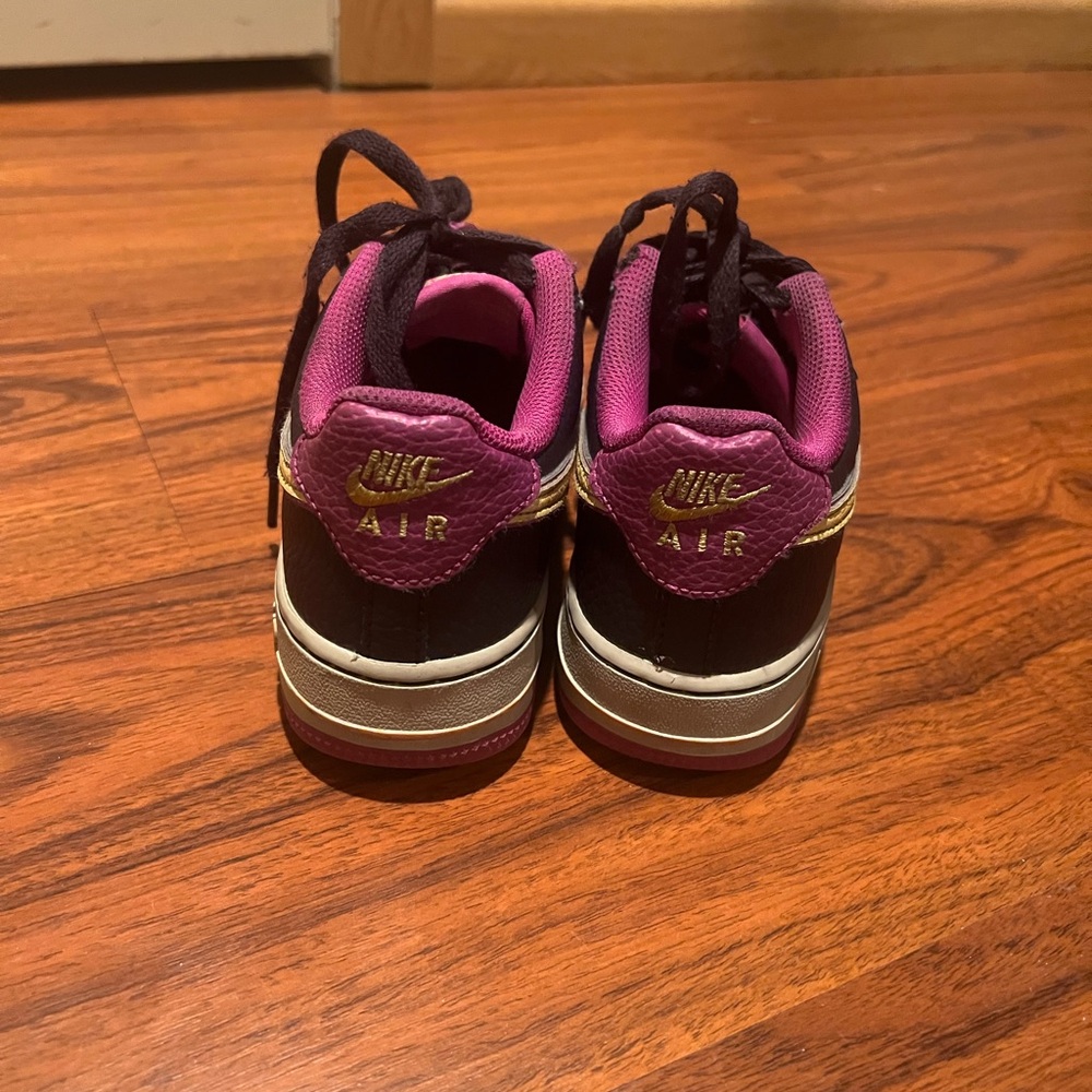 Kids Nike Air Force One.